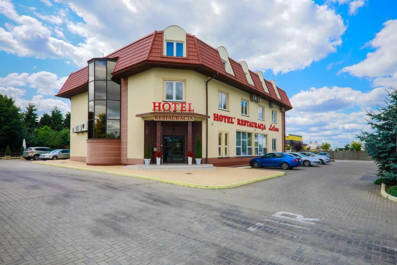 Hotel Restauracja Leliwa Převorsk Exteriér fotografie